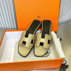 Hermes Slippers